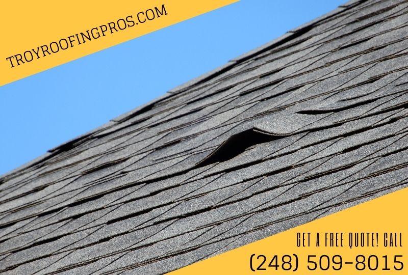 Roofer in Troy Michigan